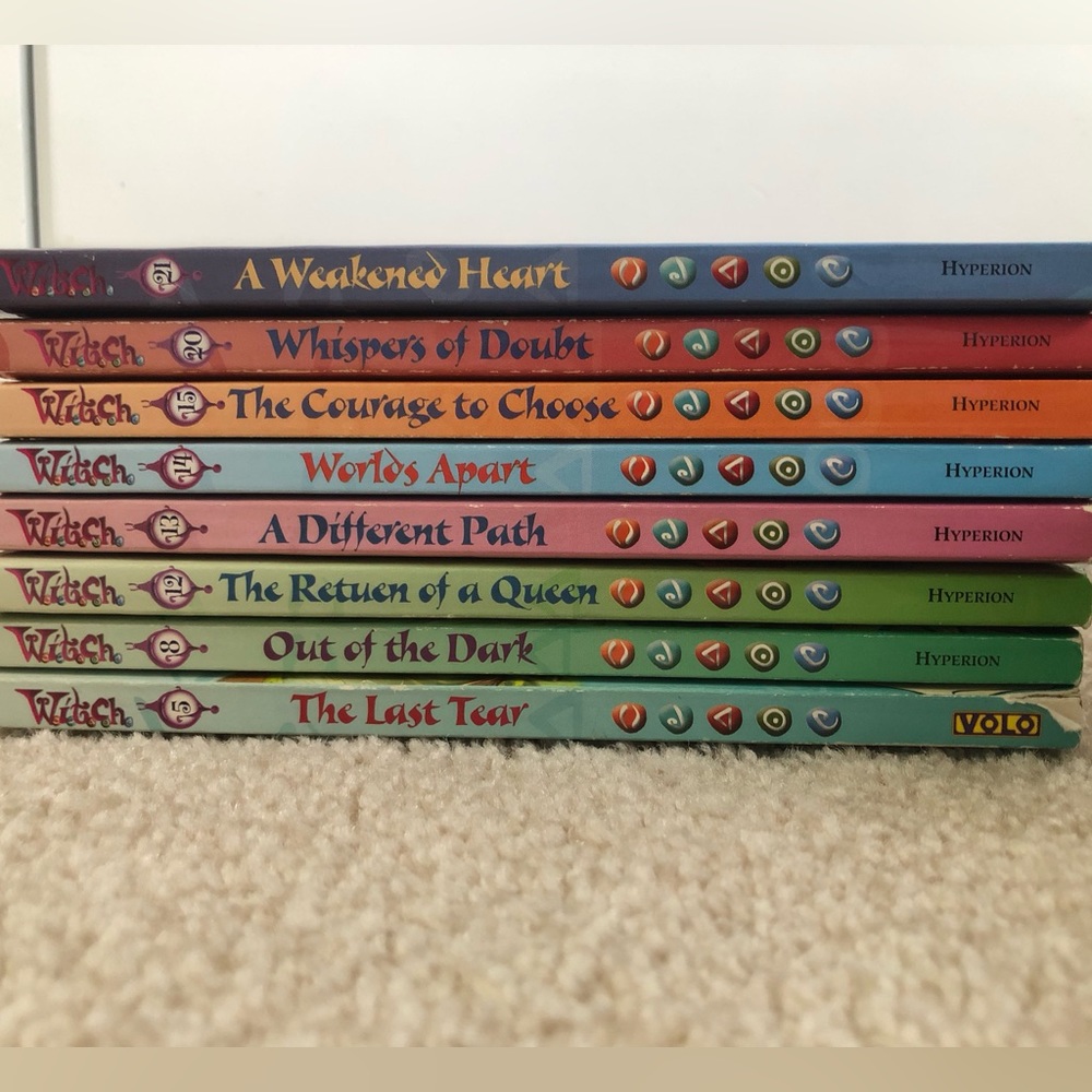 W.I.T.C.H. Chapter Books - Picture 3 of 6